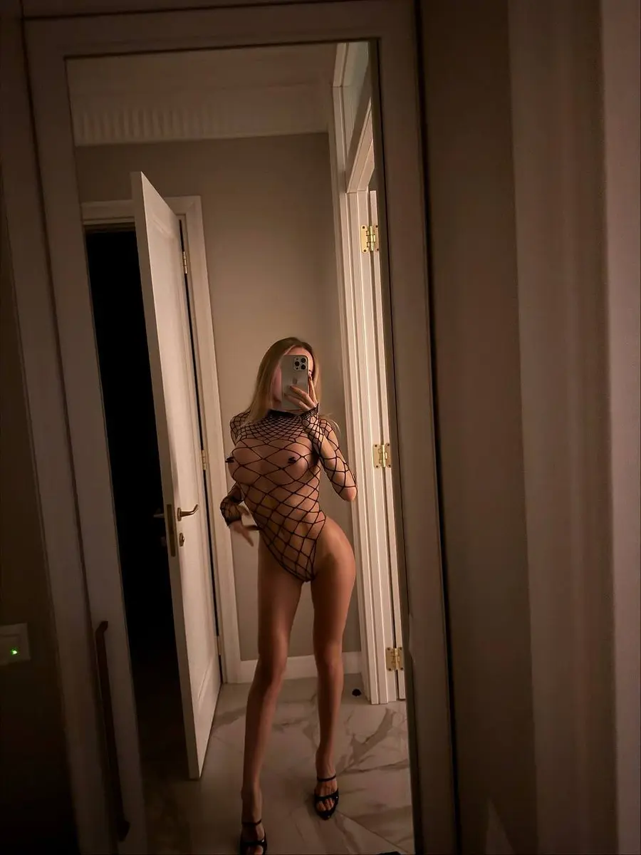 Ронна эскорт в городе Москва